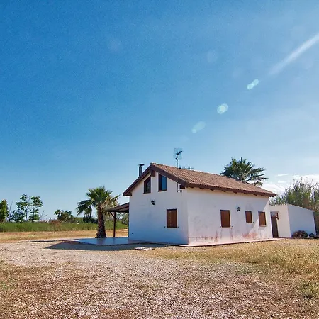 La Caseta De Enric Holiday home *